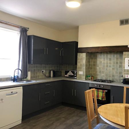 Comfortable Home Away From Home, Town Centre, Free Parking,Multiple Rooms Cheltenham Exterior photo