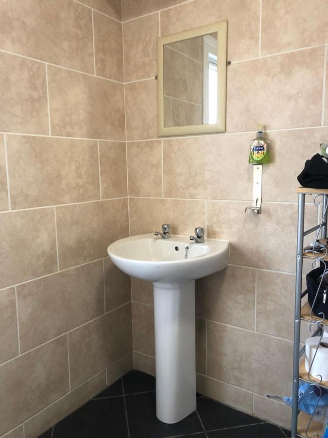 Comfortable Home Away From Home, Town Centre, Free Parking,Multiple Rooms Cheltenham Exterior photo