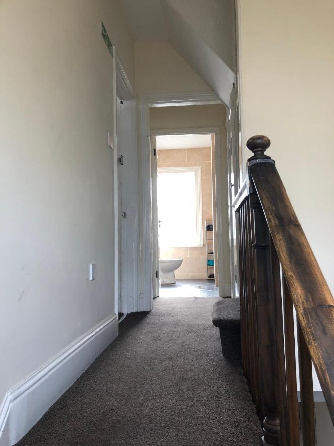 Comfortable Home Away From Home, Town Centre, Free Parking,Multiple Rooms Cheltenham Exterior photo